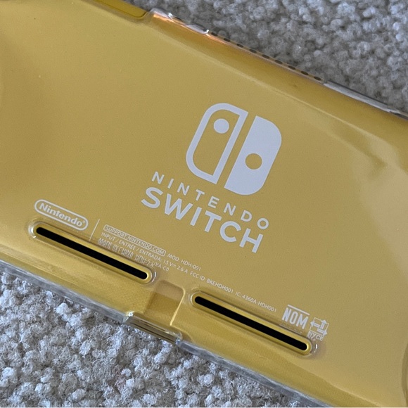 Nintendo Switch Lite Yellow EXCELLENT PREOWNED WITH CLEAR CASE - Picture 7 of 7